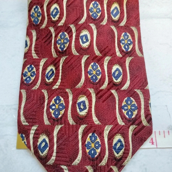 Robert Talbott Best of Class Necktie Tie Silk Hand Sewn Made in the USA Maroon - Picture 5 of 10